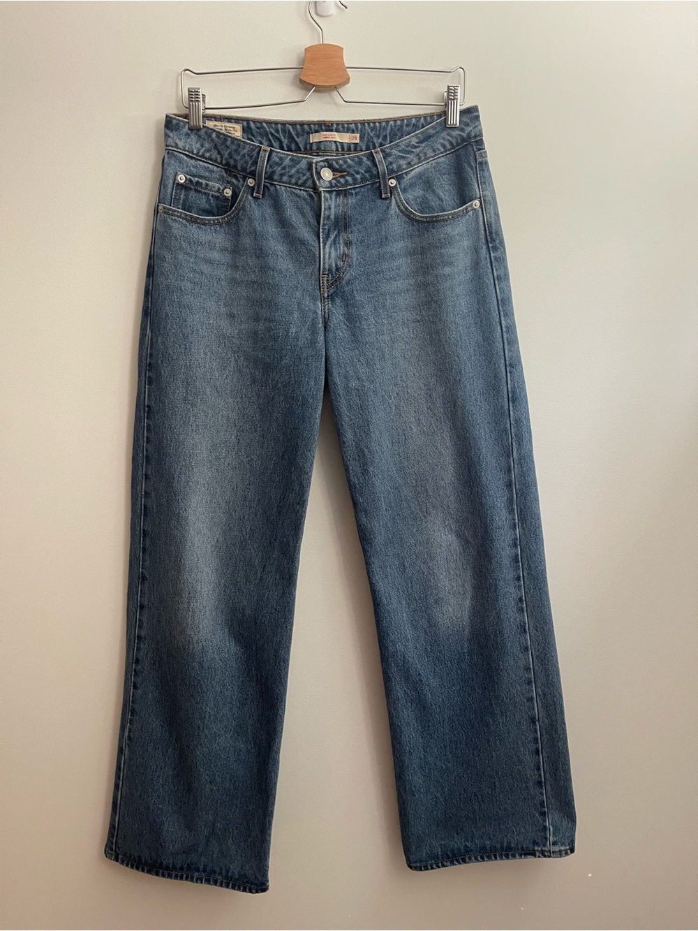 Levi's Low Loose Jeans Low to Mid Rise Real Blue Wide Straight Leg Jeans Denim - Picture 3 of 6